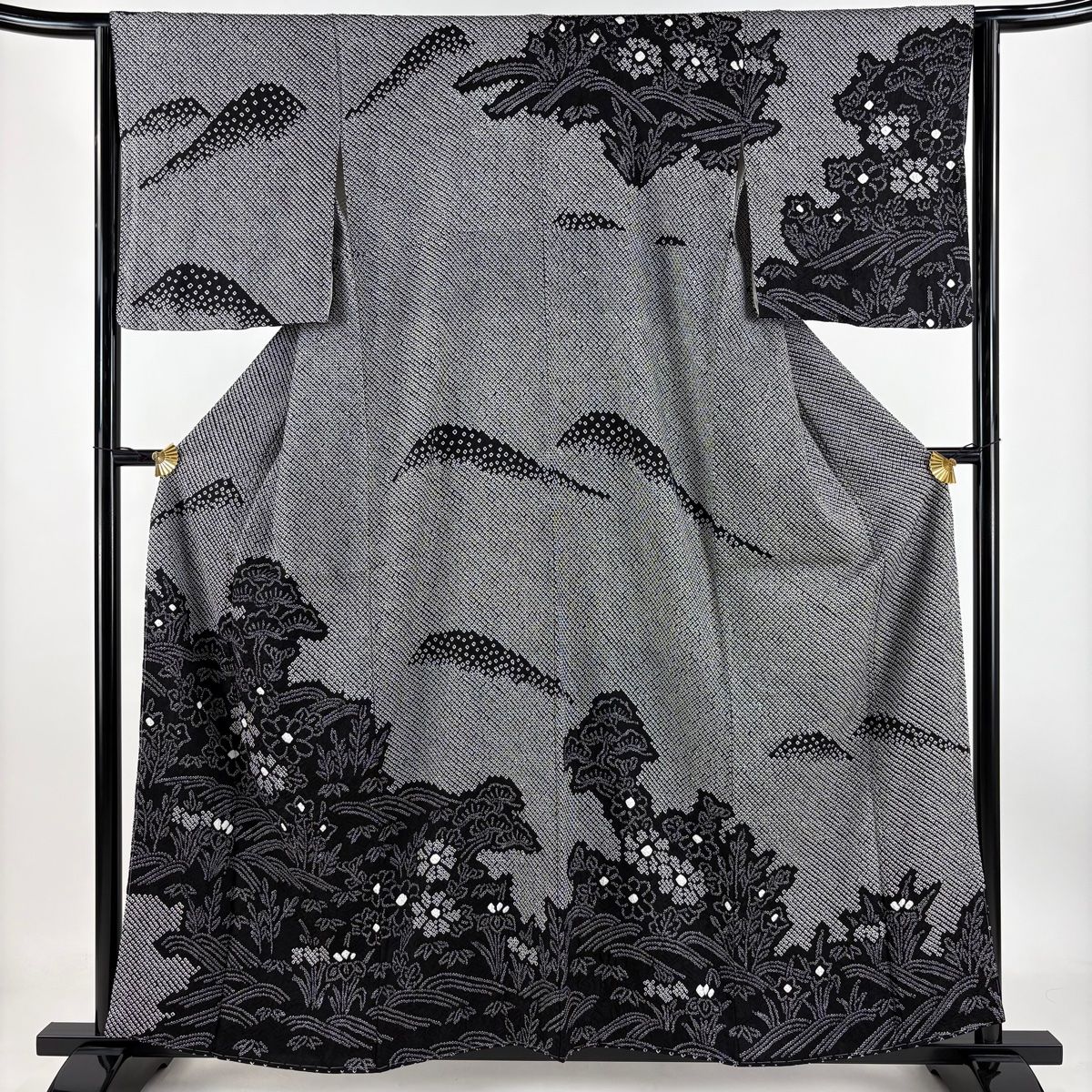 訪問着 身丈158cm 裄丈64.5cm M 袷 草花 波 総絞り 黒 正絹 名品