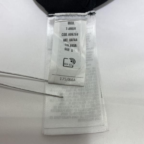 カットアウト Tシャツ