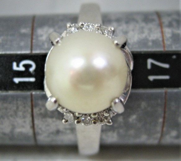 レディースPt900プラチナ リング指輪 パール8.5ｍｍアコヤ真珠 ダイヤ0.10ct