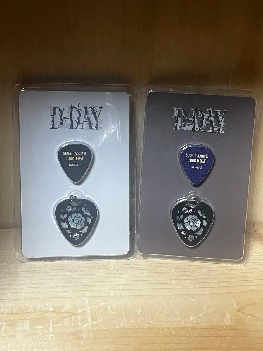 【雷市場（ポンジャン）商品韓国直送】 シュガ(SUGA・ユンギ) ギターピック SEOUL ソウル + FINAL ファイナル 2 犬 まとめ売り