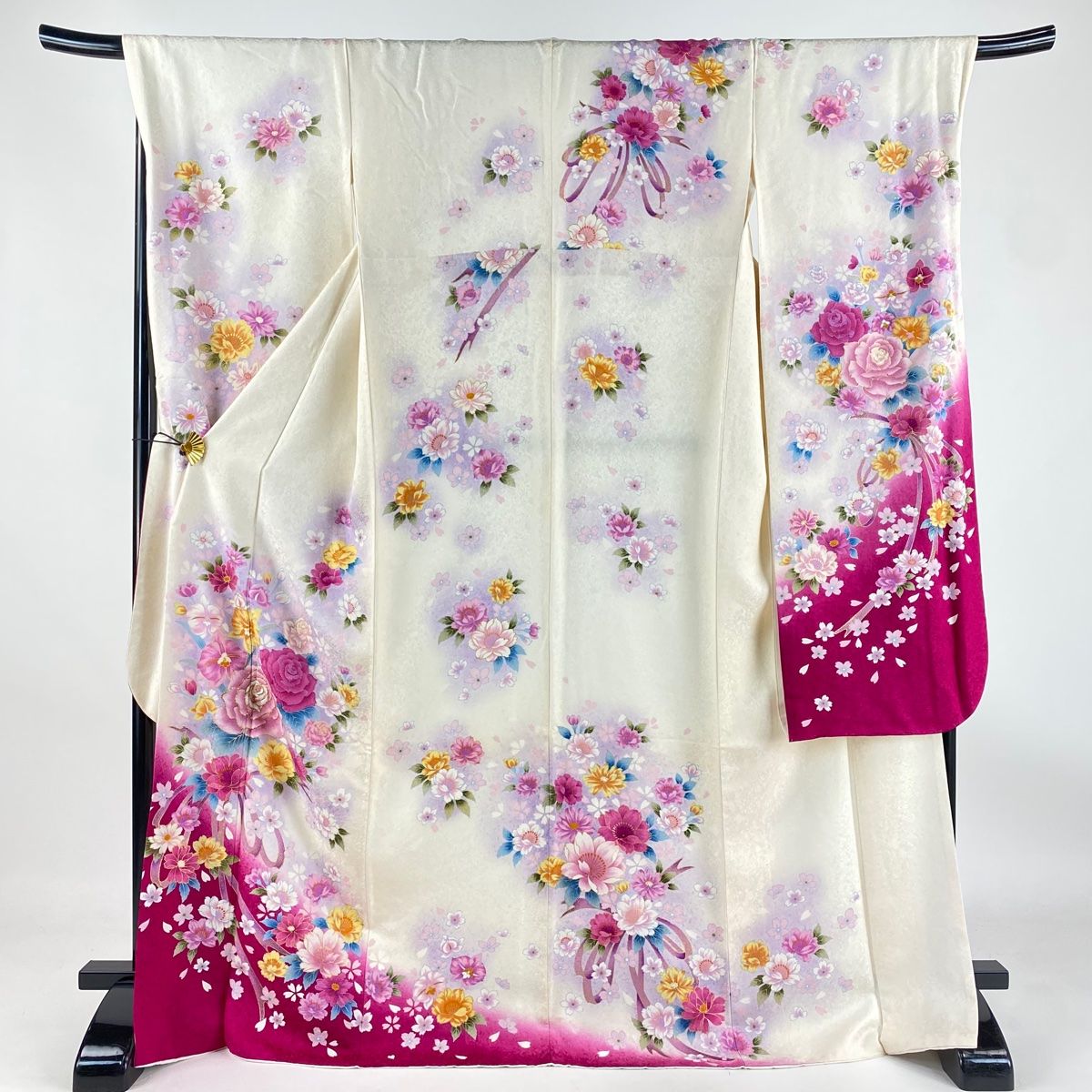 振袖 身丈171cm 裄丈68.5cm L 袷 薔薇 草花 箔 刺繍 クリーム
