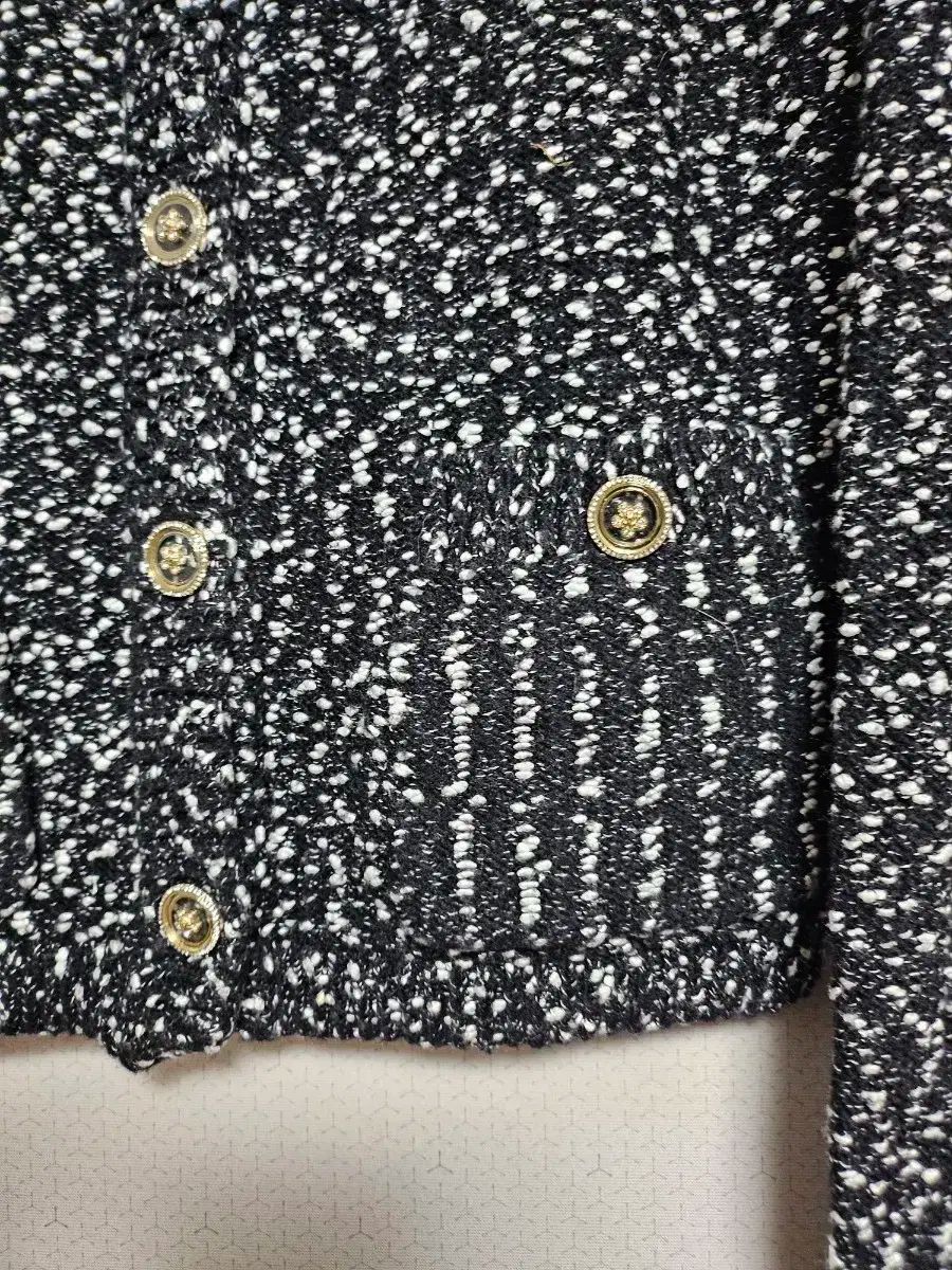 ニットカーディガン