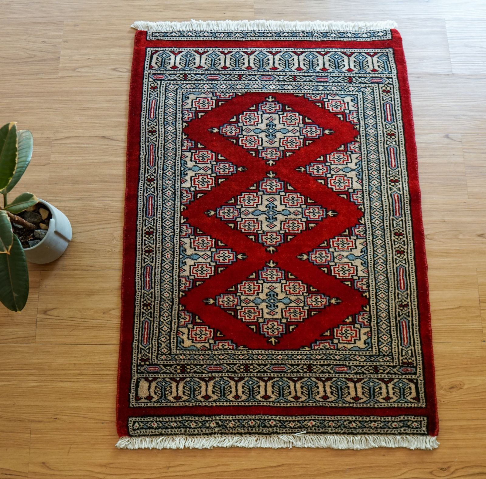 パキスタン手織り絨毯　 ウール　ジャルダー柄 手織り ウール100% 「パキスタン緞通 ジャルダ」 | Happy Rug Market