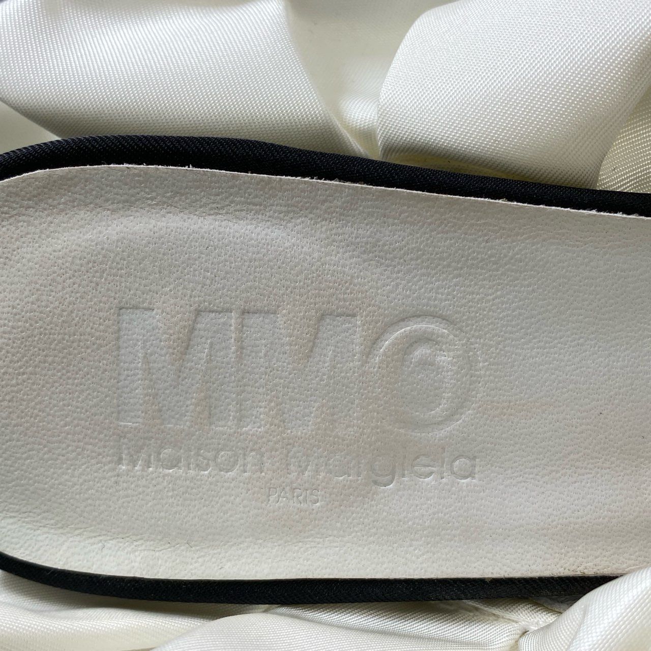 メゾンマルジェラ フリルパンプス