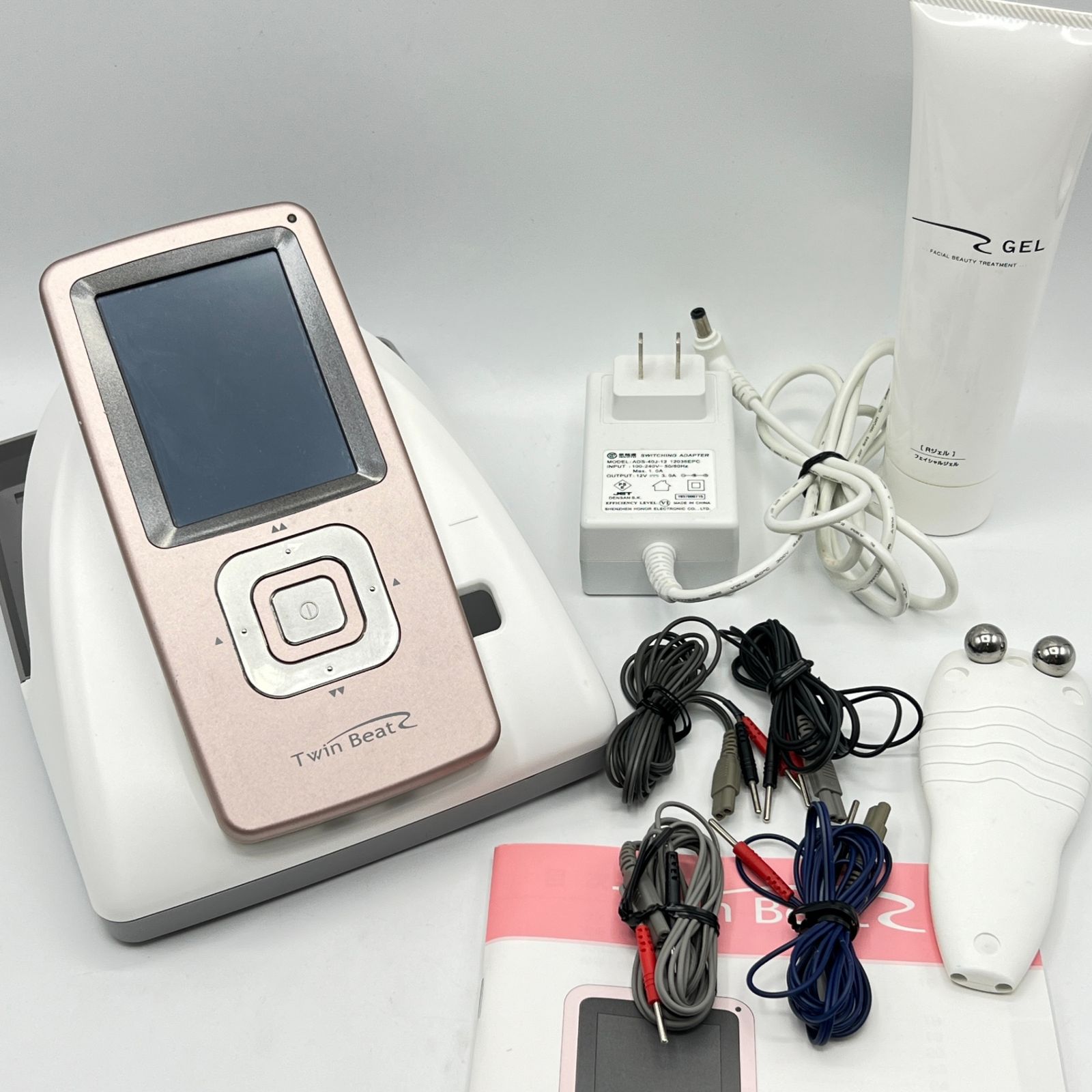 【☆美品☆】ツインビートR　伊藤超短波 ツインビートR 伊藤超短波 フェイシャルケア トレーニング EMS 限定