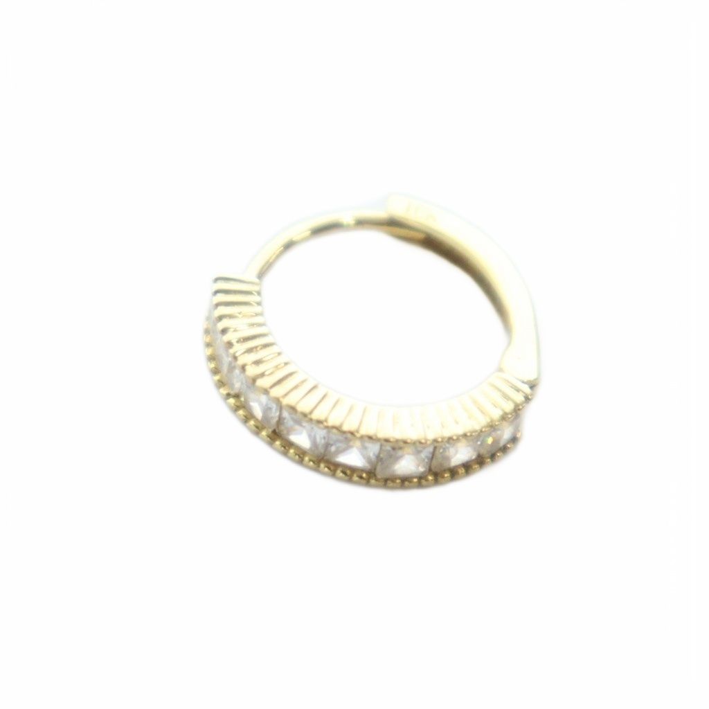 アヴァランチ AVALANCHE ピアス アクセサリー 片耳用 ロゴ ラインストーン ゴールド色 GY18 |MQ