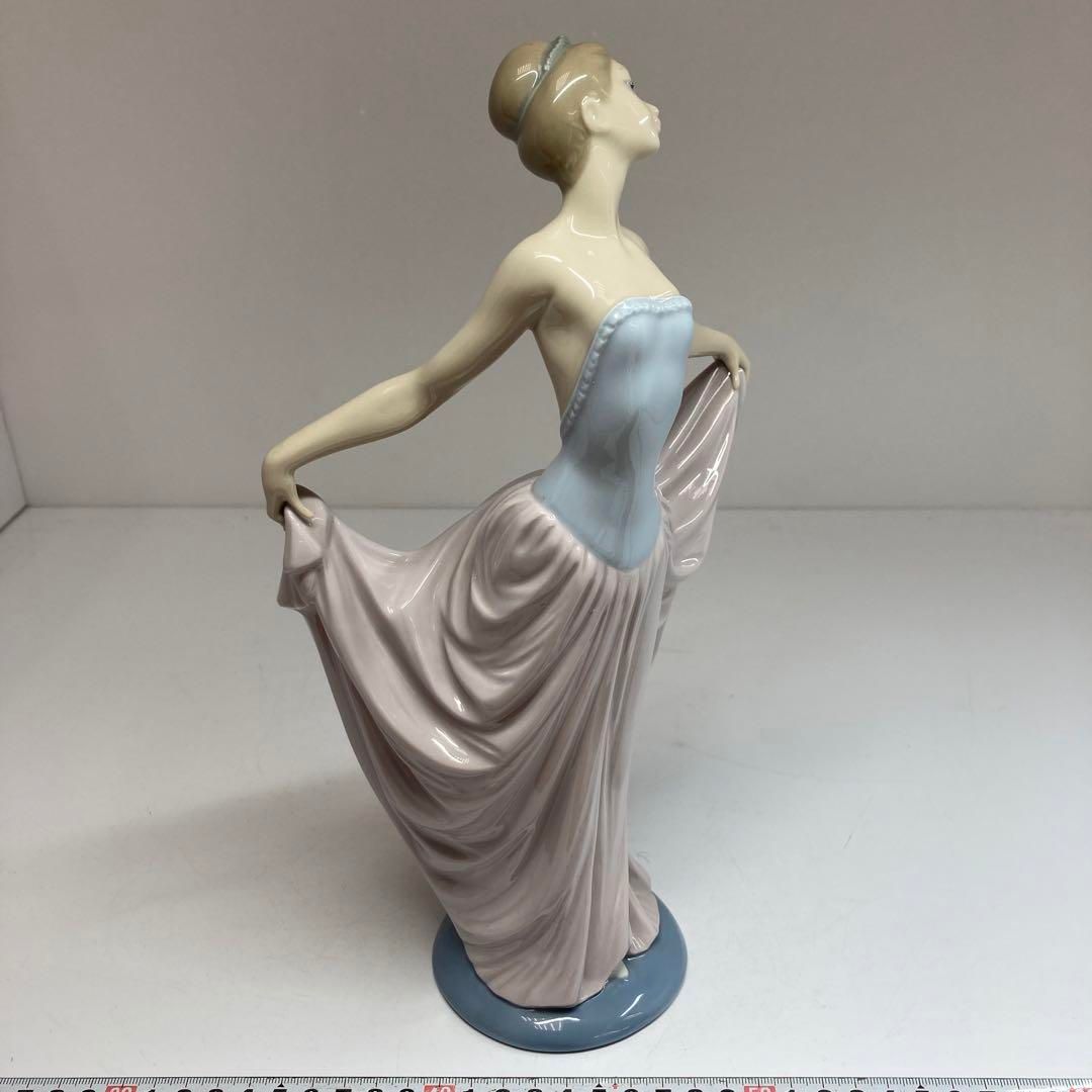 リヤドロ 踊る少女 高さ31㎝ 東Y5-1129⑤タサオ NEXPOTALLINN_EU