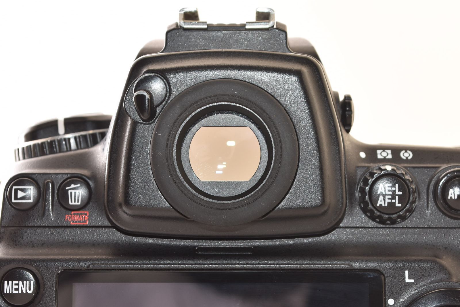 D 700