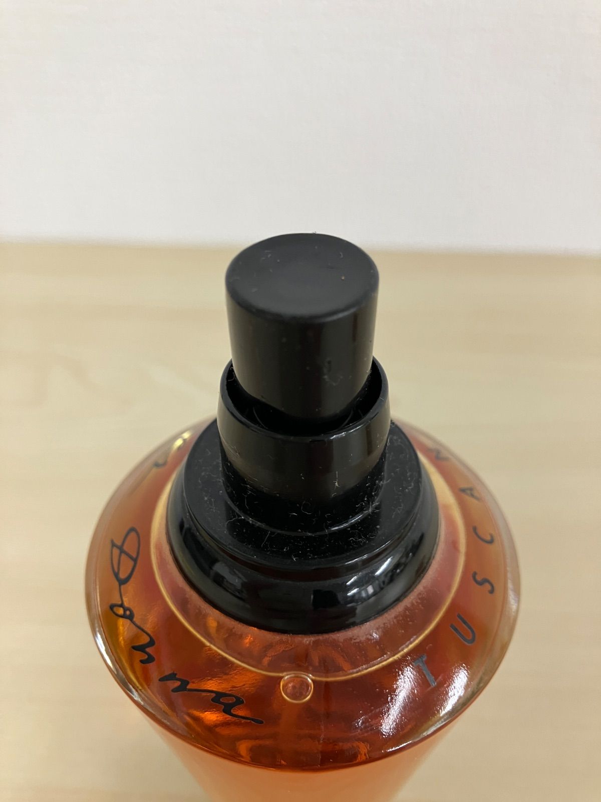 P/アラミス タスカニー ベルドンナ オードパルファム 100ml 箱