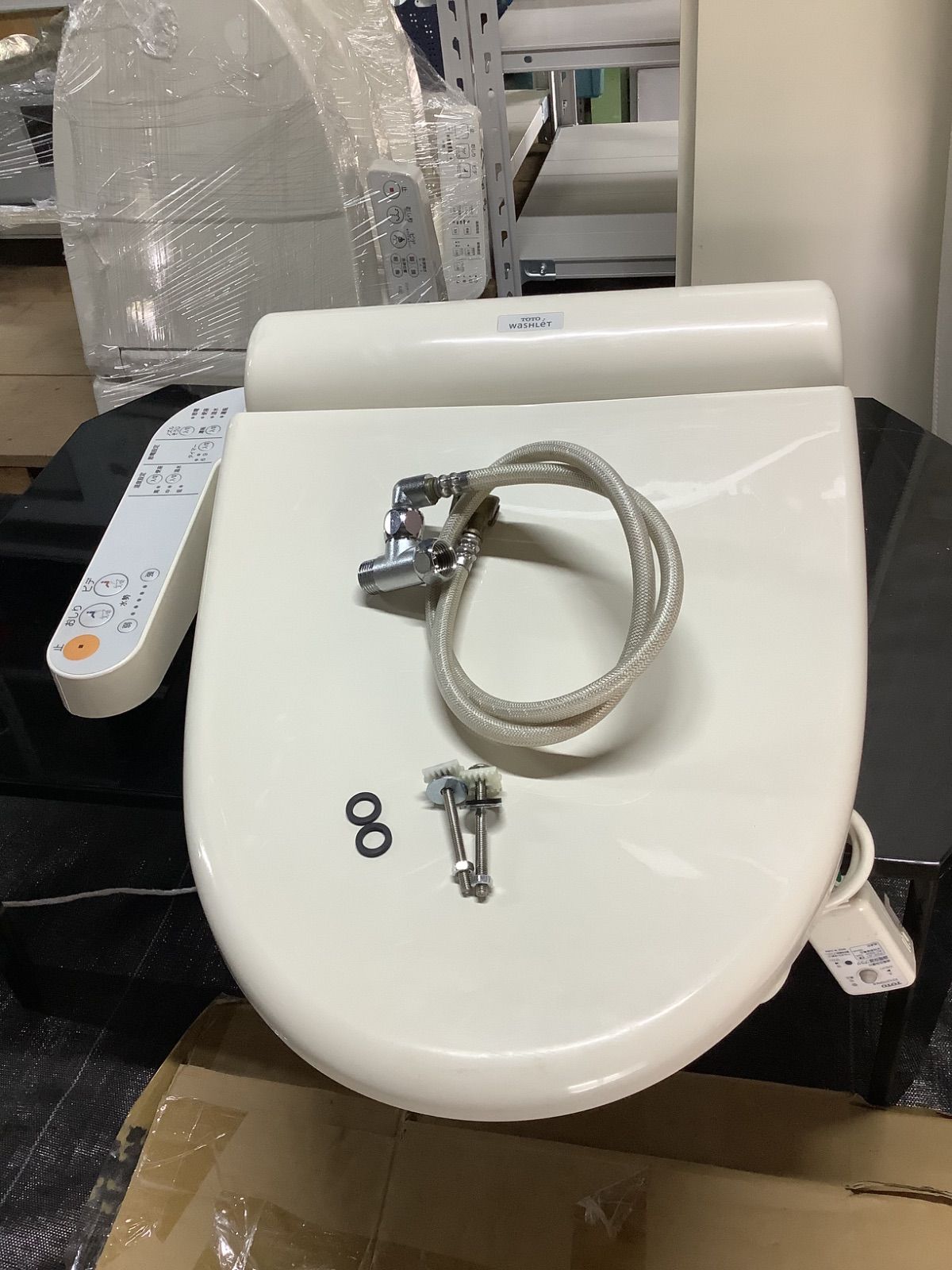 sp236 TOTO 温水洗浄便座 ウォシュレットTCF2111 - メルカリ