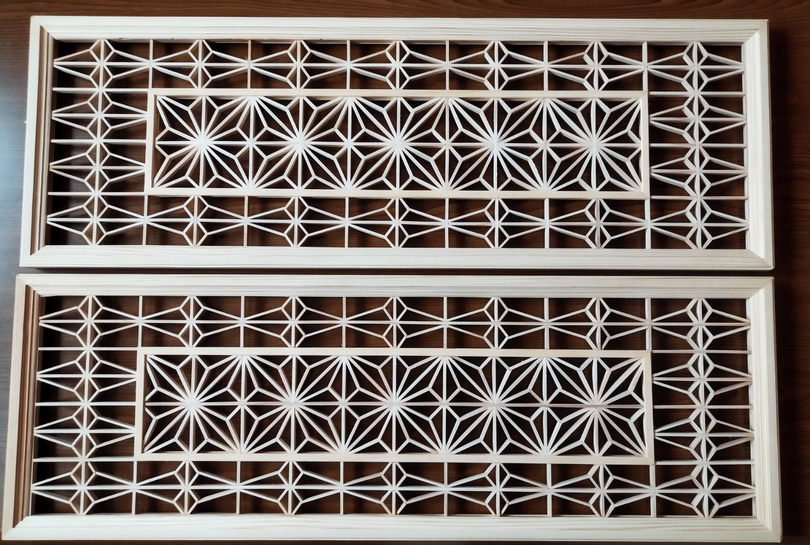 91 麻の葉組子 吹き抜け2枚一組 木製額縁 91 麻の葉組子吹き抜け