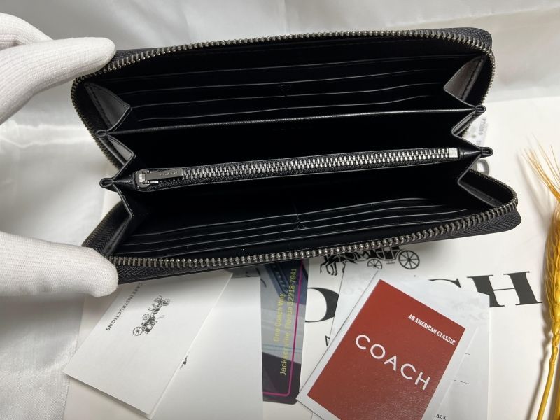 新品未使用coachメンズ長財布F75209