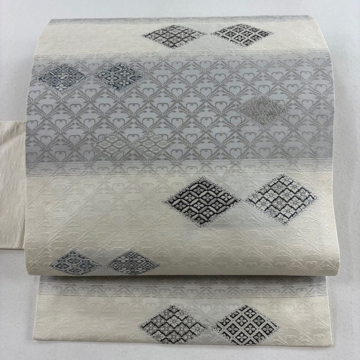 名古屋帯 名品 菱 段縞 銀糸 クリーム 正絹 【】