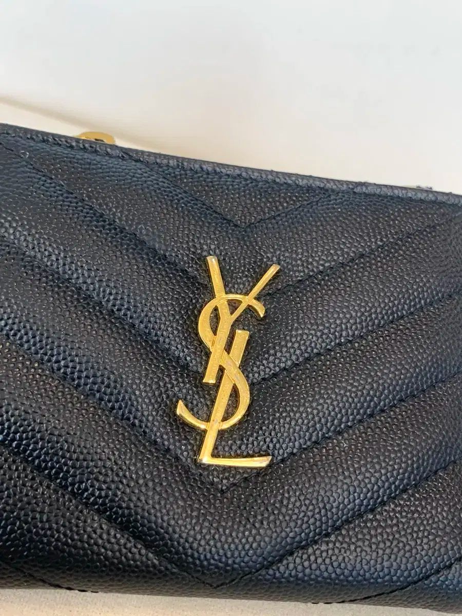 金具 二つ折り財布