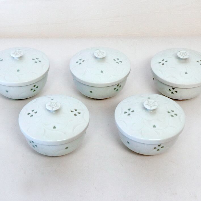 弓野窯、人間国宝、中島宏作、『青磁湯呑』、銘「宏」・落款有、栞（陶