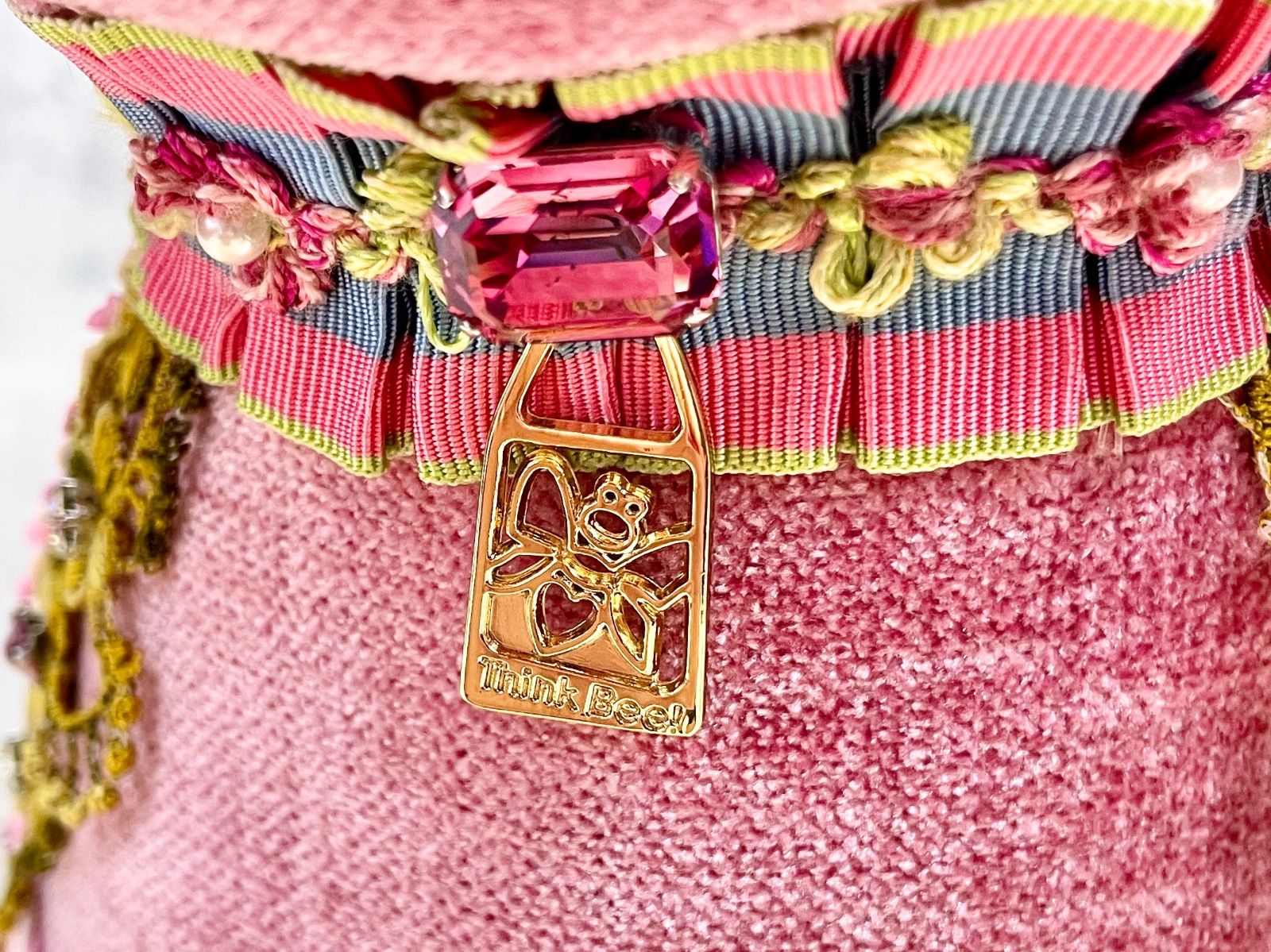 【✨美品】 Think Bee! ハンドバッグ 刺繍 ビーズ ゴブラン がま口 2025年最新】シンクビー ゴブラン バッグの人気アイテム - メルカリ