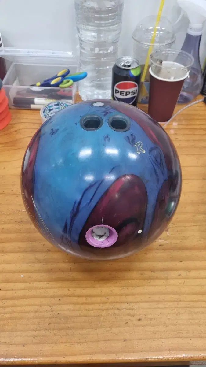 中古ボーリングボール 15p コンスピラシー Radical 社のコンスピラシー