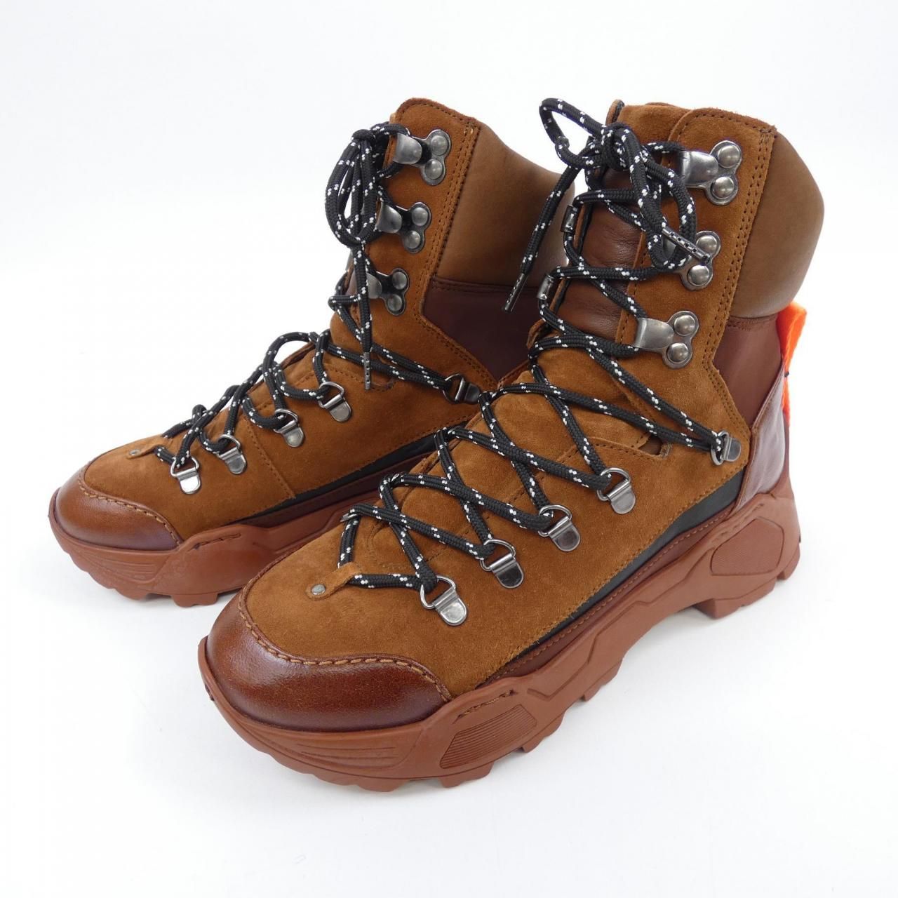 ドロシーシューマッハ DOROTHEE