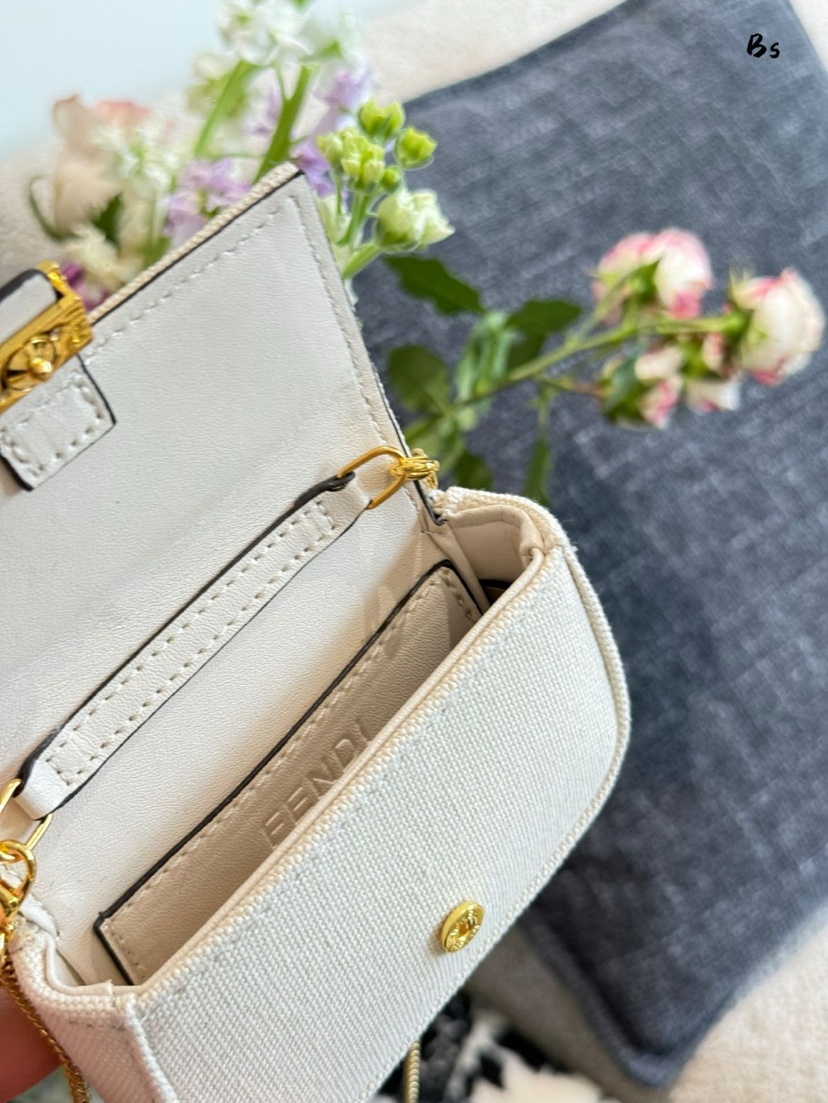 FENDI カラフル ミニ バゲット - 10cm チャームサイズ [本日特価
