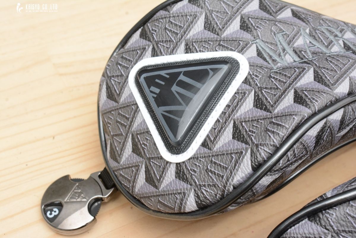 MARK-LONA トライアングルロゴ