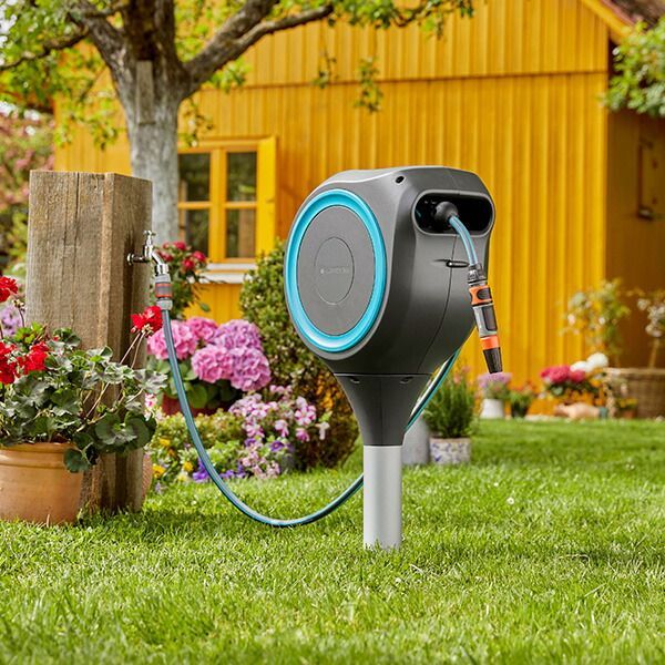 スパイク式自動巻取りホースボックス