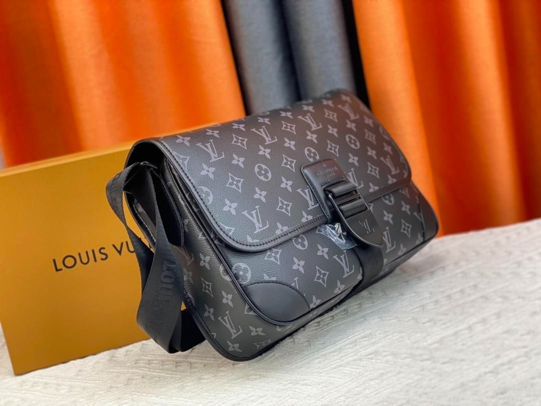 LOUIS VUITTON ルイヴィトン ショルダーバッグ