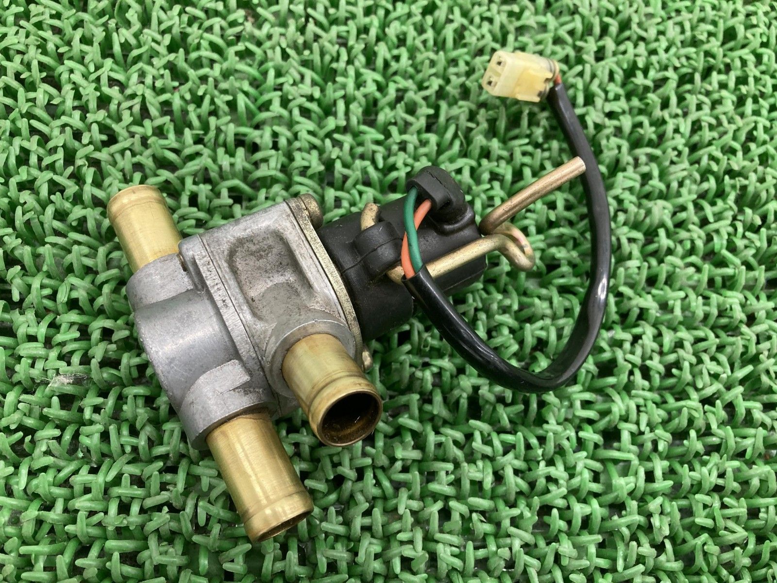 CBR929RR ブローバイバルブ ホンダ 純正 バイク 部品 SC44 割れ欠け無し 品薄 希少品 車検 Genuine 【中古】 68