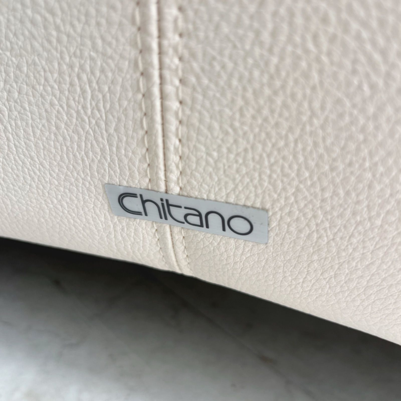 取付無料！カリモク チターノ クラウド モダン 本革アイボリー3人掛けソファ✨ 取付無料！カリモク チターノ クラウド モダン 本革アイボリー3