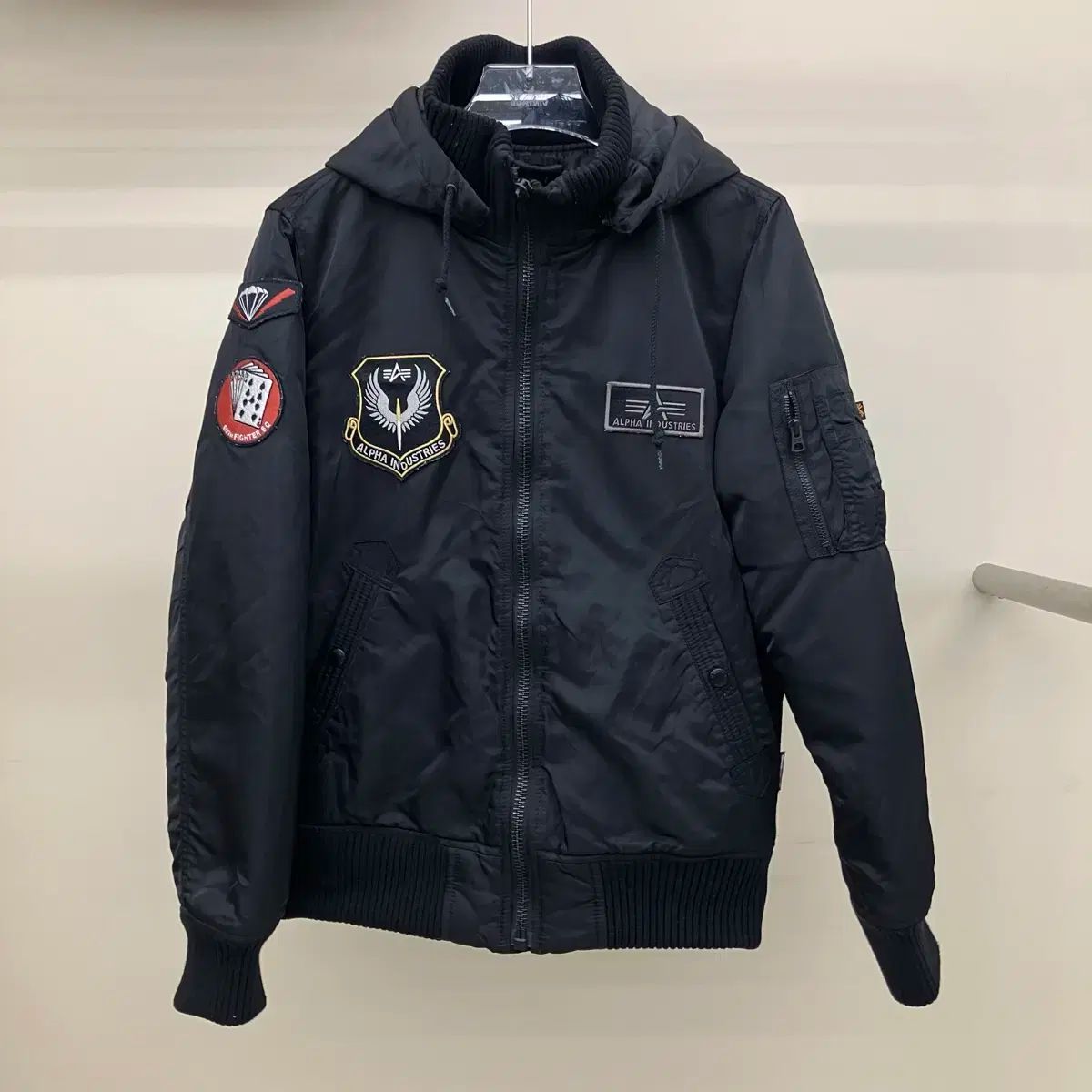ALPHA INDUSTRIES アルファ インダストリーズ フード パッチ 航空 ブルゾン 黒 M