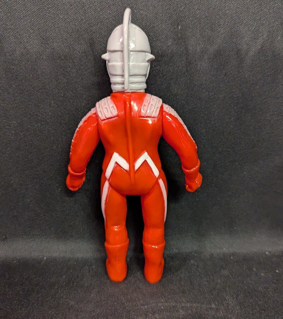 ヤモマーク 大怪獣シリーズ ウルトラセブン 赤成型/グレー ヤモマーク 大怪獣シリーズ ウルトラセブン 赤成型/グレー