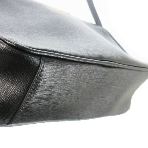 ショルダーバッグ レザー