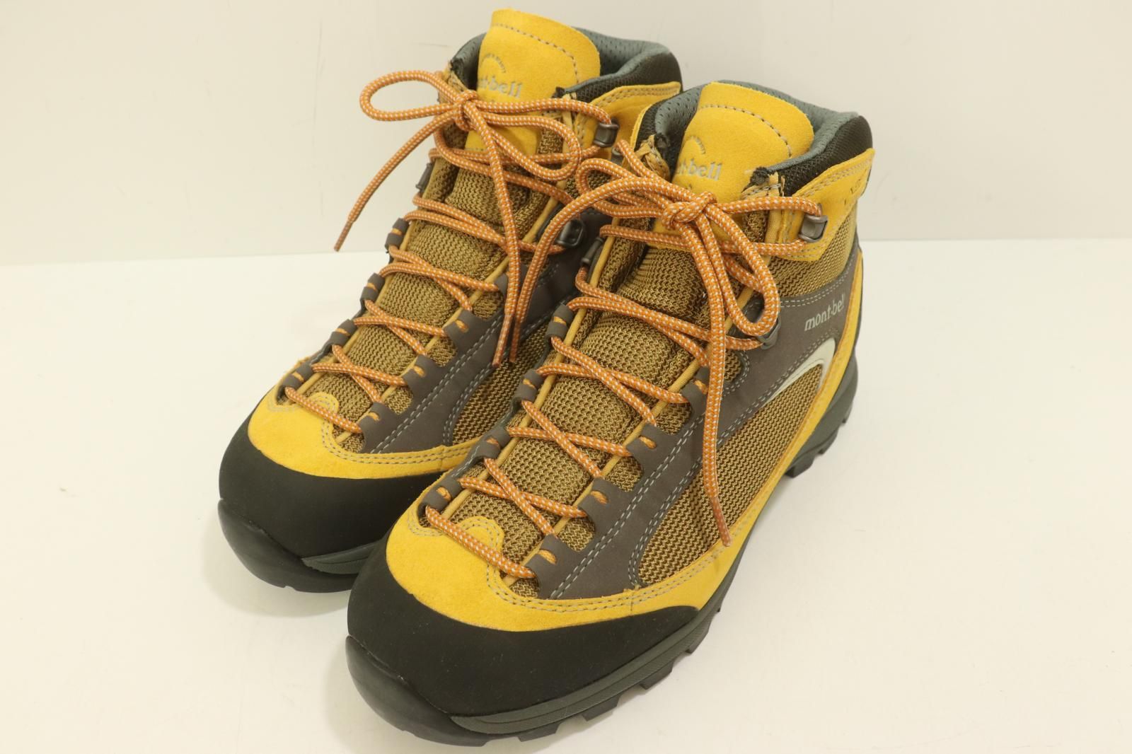 mont bell レディースブーツ 25.5cm GORE-TEX トレッキングブーツ mont bell 25.5cm 黄 イエロー ロゴ