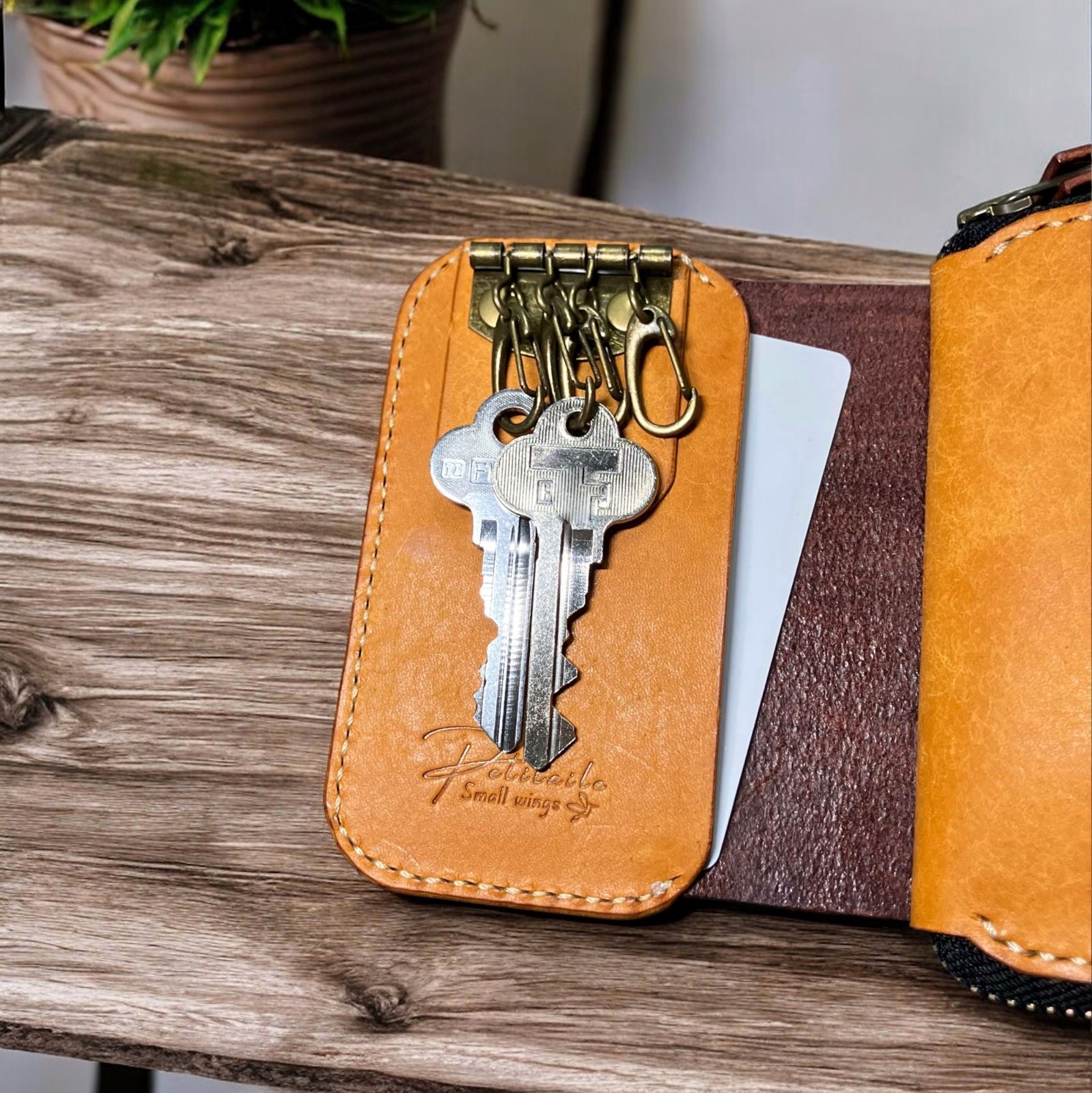 キーケース☆鍵４本、スマートキー、カード2枚収納可能☆コインケース