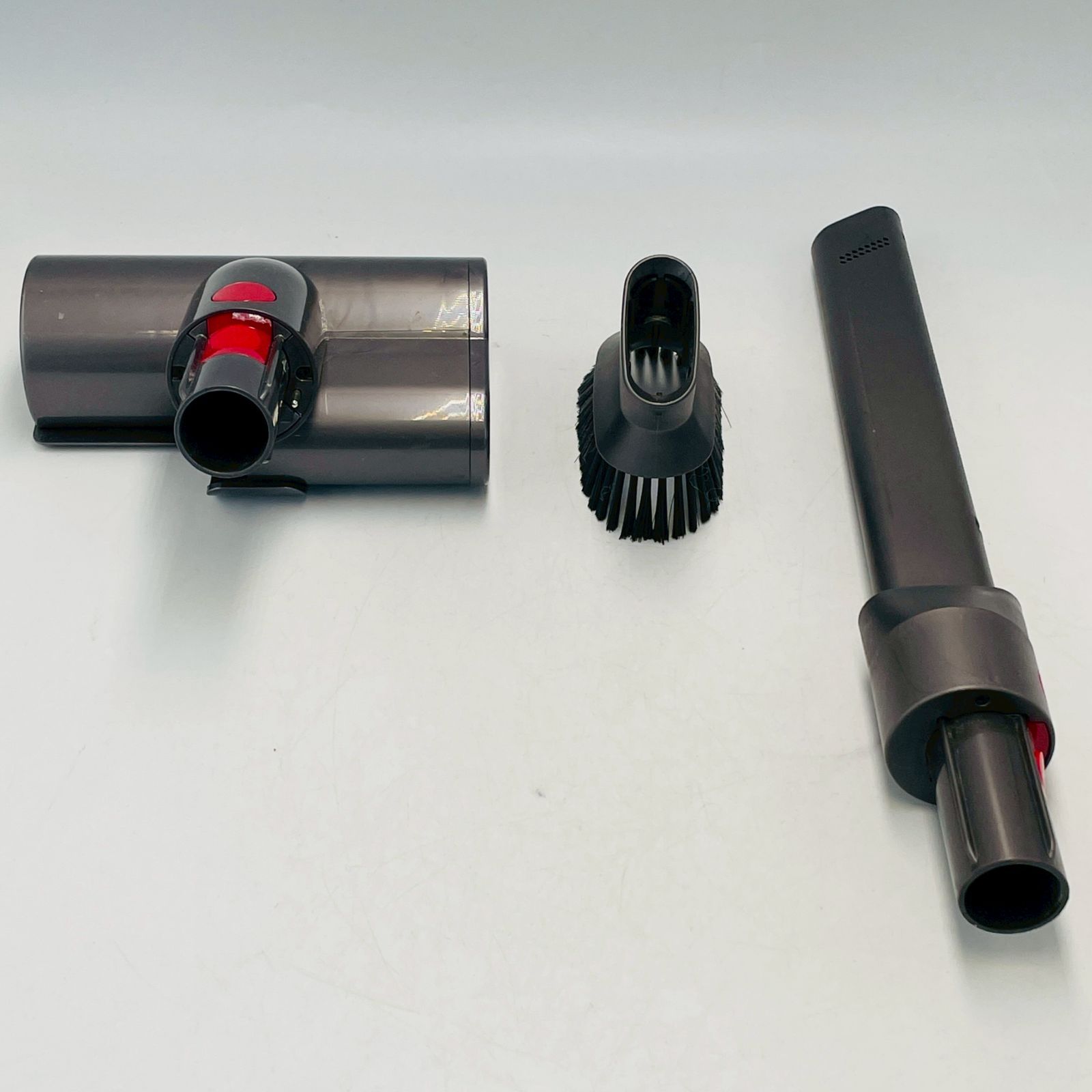 簡易清掃済】ダイソン （型番：SV21） 掃除機 付属品