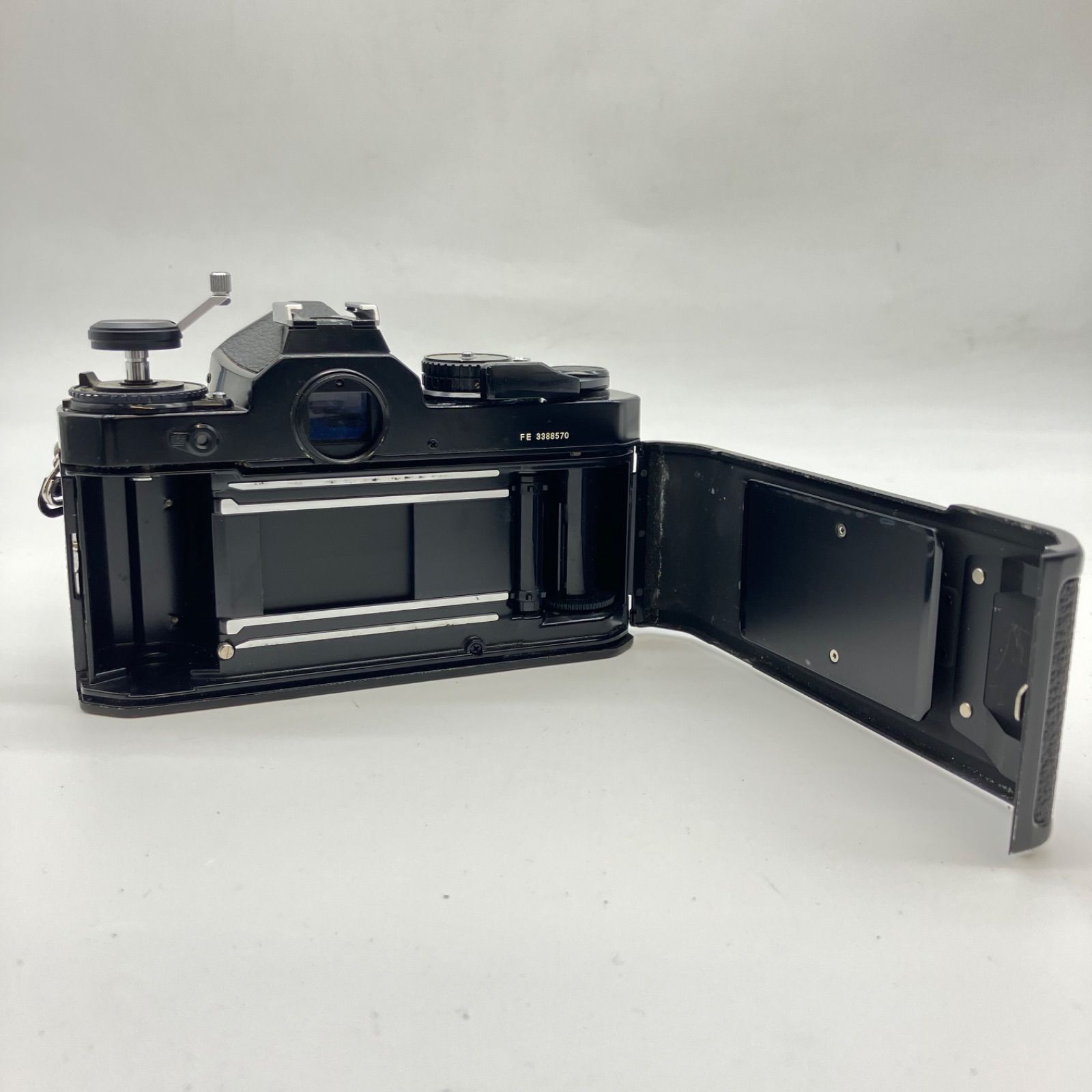 動作未確認】Nikon 一眼フィルムカメラ Nikon FE フィルムカメラ