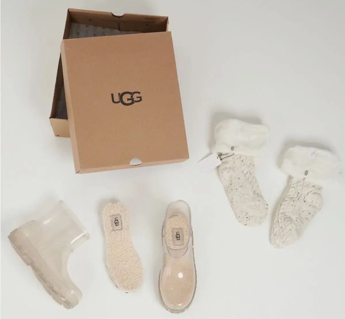 アメリカ UGG アグ 240 ドリズリータ クリア レーン ブーツ 防寒用