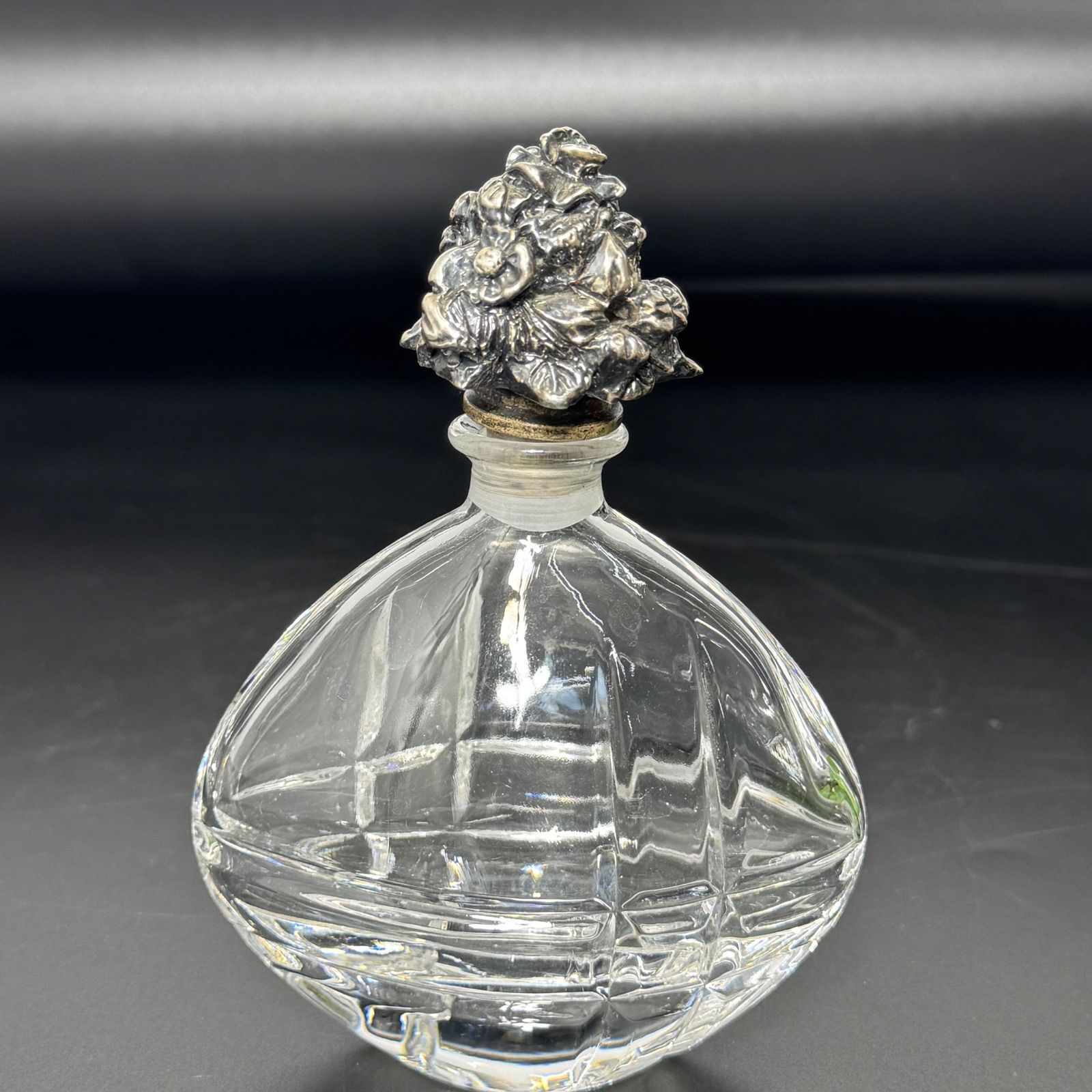 イタリア製 アンティーク 香水瓶 シルバー 蓋 ガラスボトル 銀