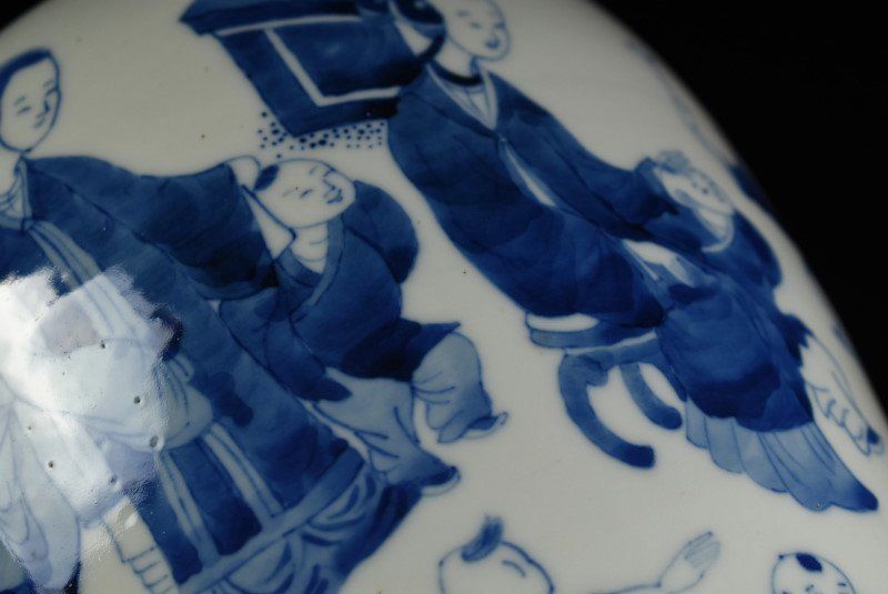 中国古美術　清時代染付人物梅瓶 F-004 中国古美術　清時代染付人物梅瓶 F-004