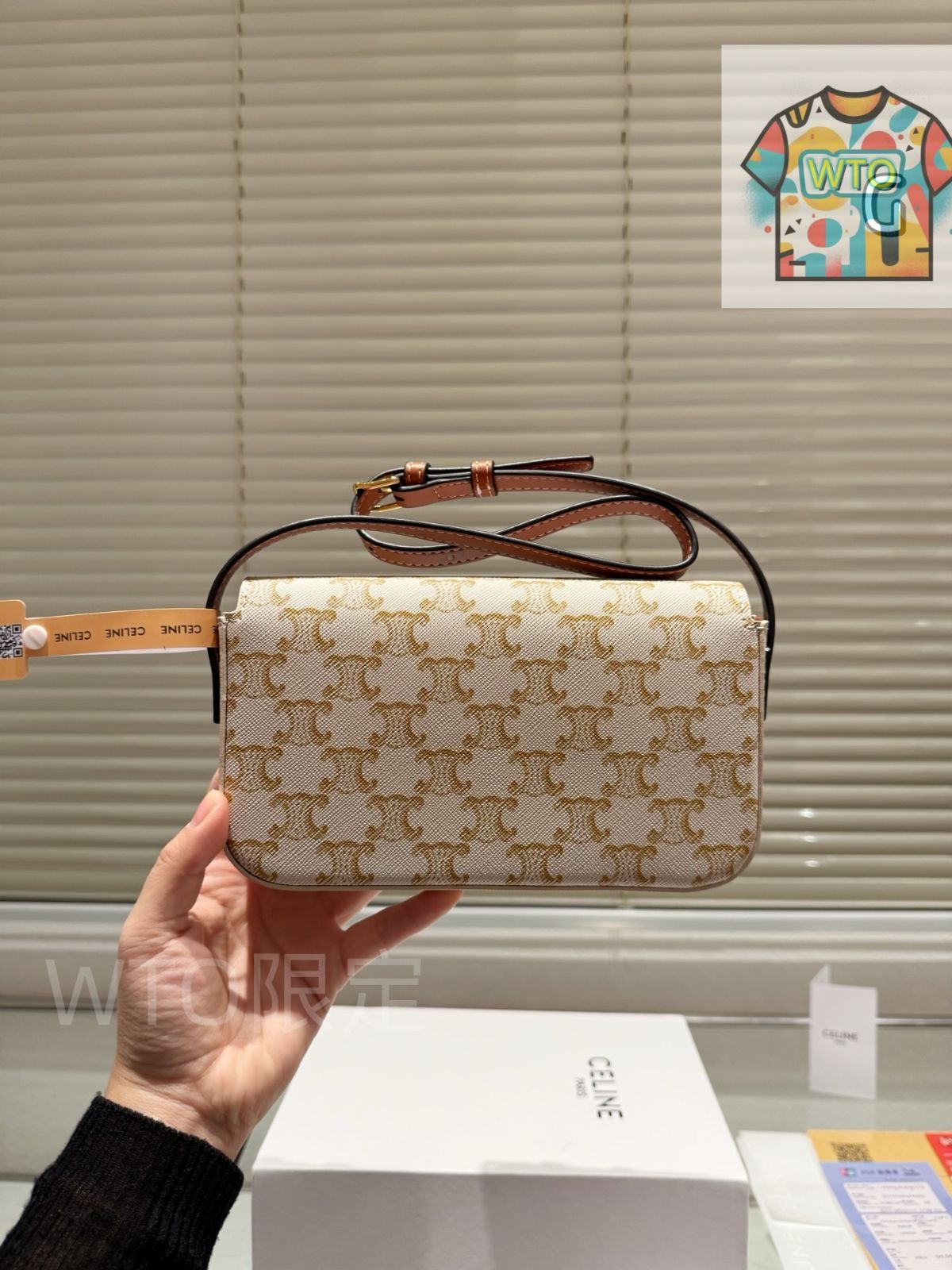 美品 CELINE トリオンフ ロゴ バックル コート 36 モノグラム 美品 CELINE トリオンフ ロゴ バックル コート 36 モノグラム