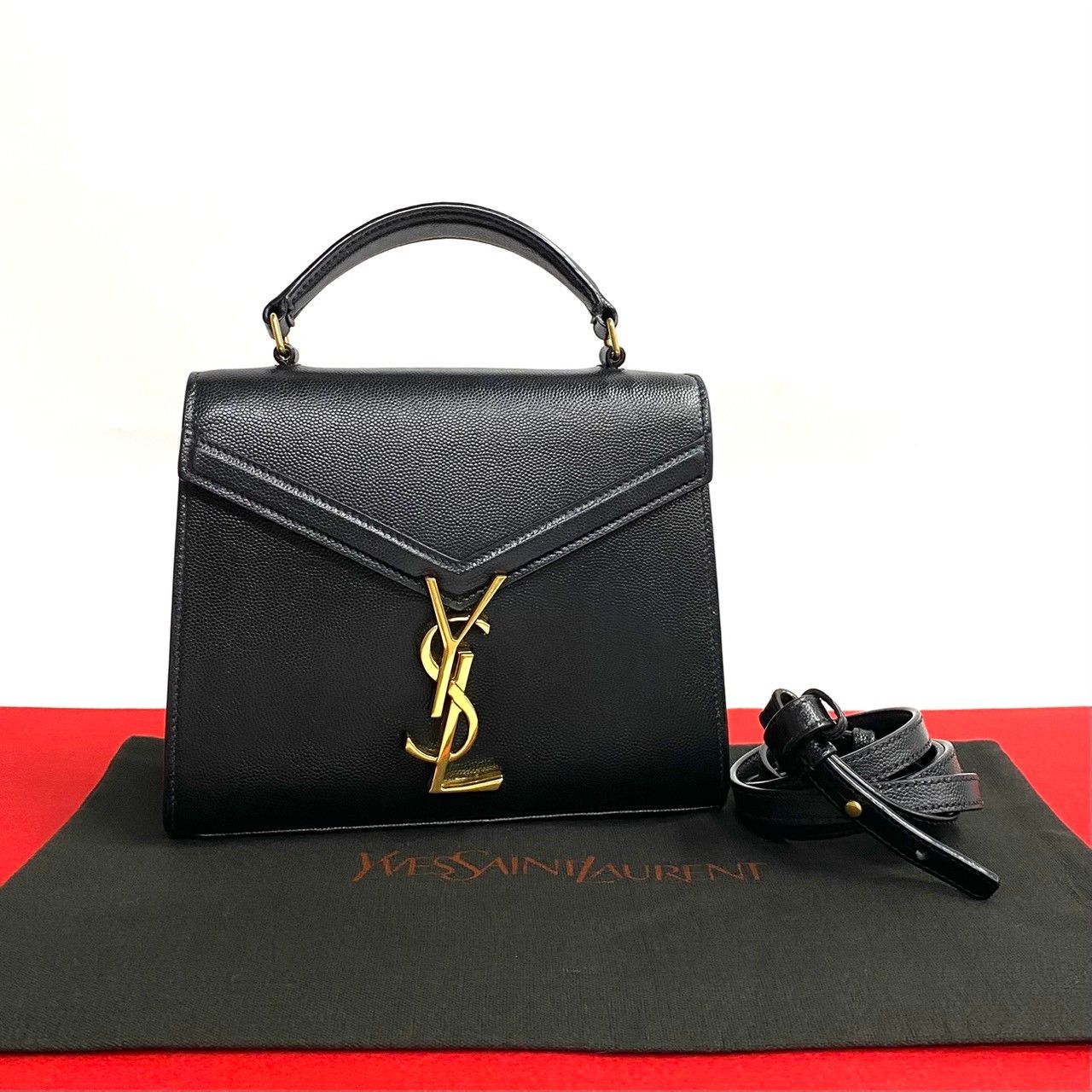極 美品 YVES SAINT LAURENT イヴ サンローラン YSL カサンドラ 極 美品 YVES SAINT LAURENT イヴ サンローラン YSL カサンドラ