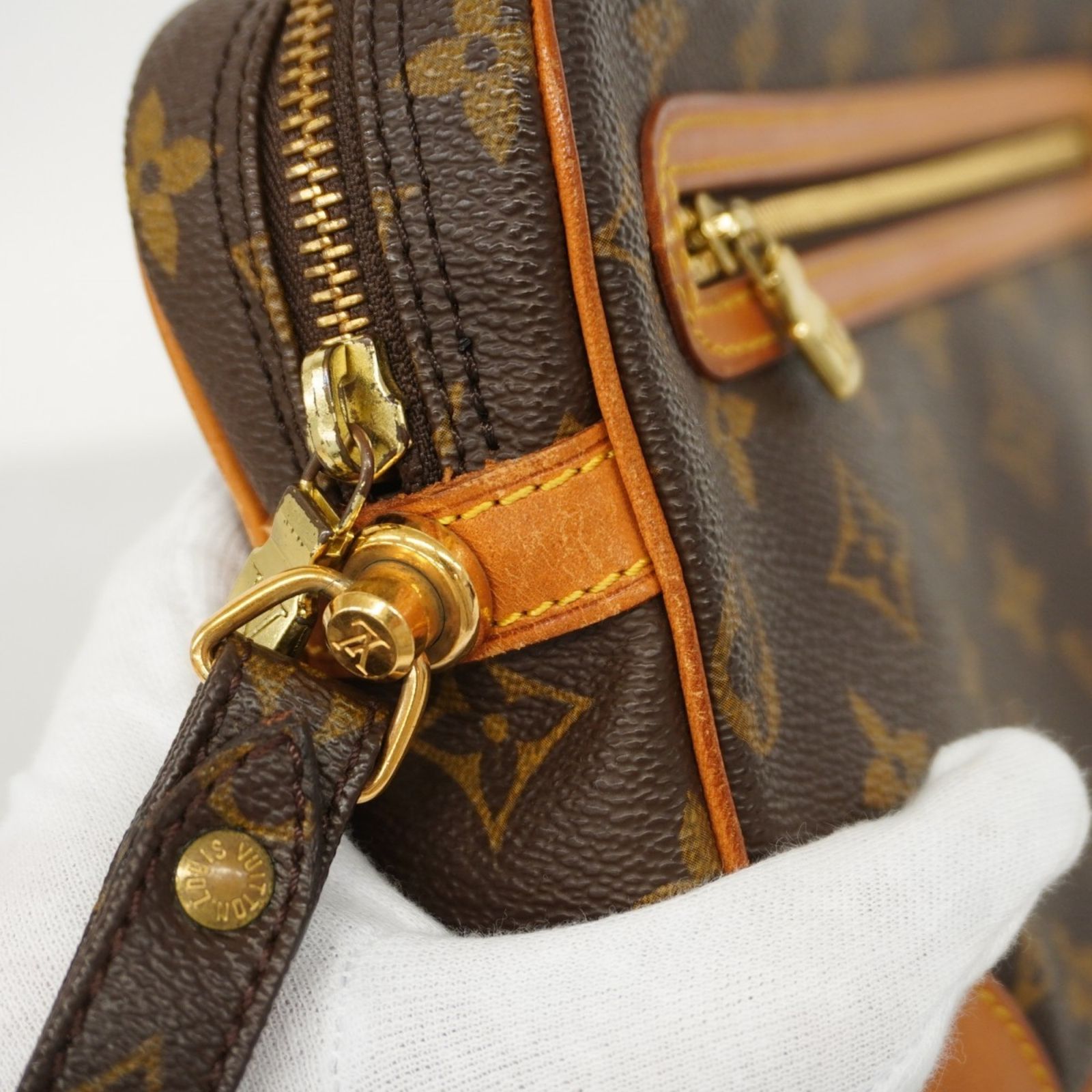 MG52 ルイヴィトン　モノグラム　クラッチバッグ　ハンドバッグ MG52 ルイヴィトン モノグラム クラッチバッグ ハンドバッグ