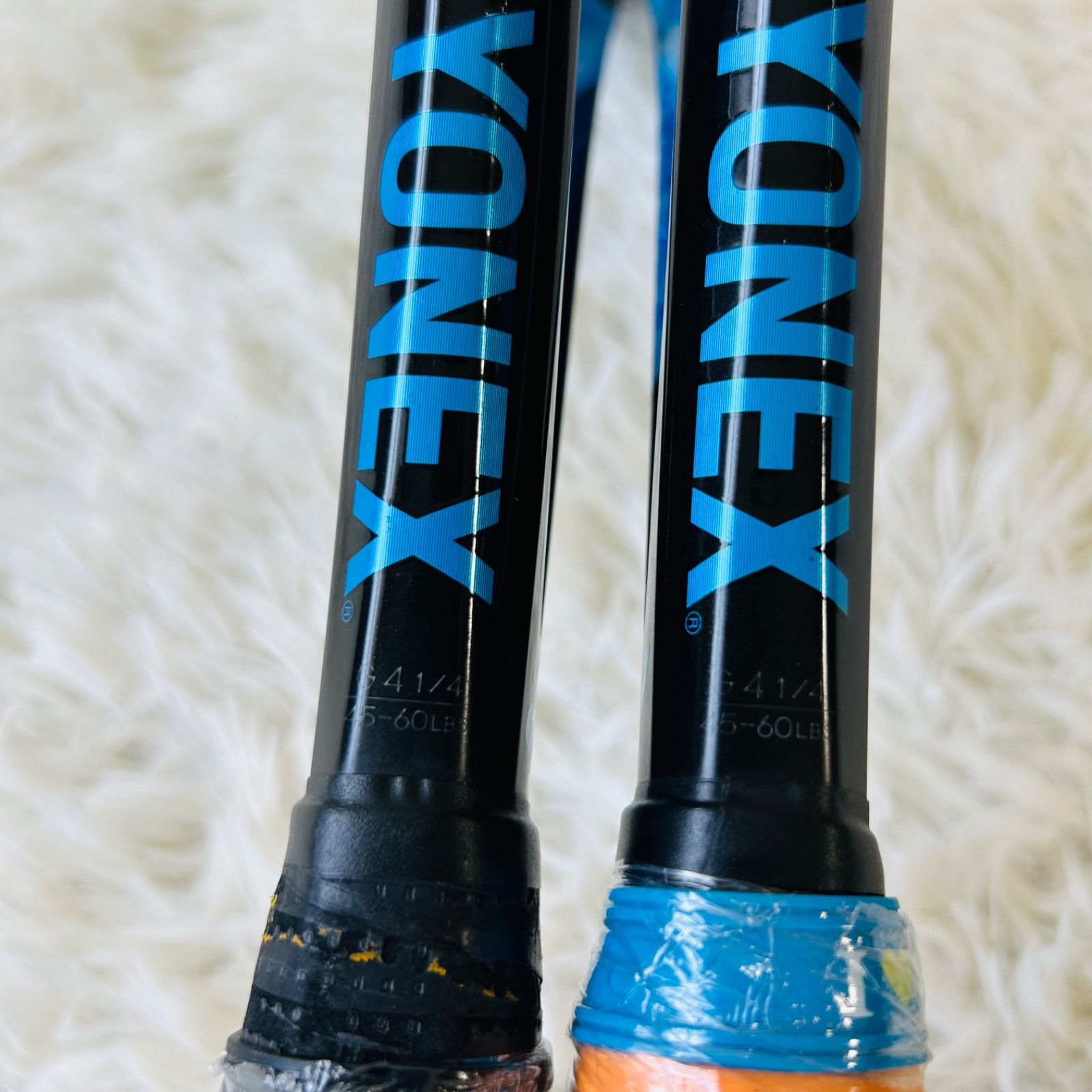 YONEX
