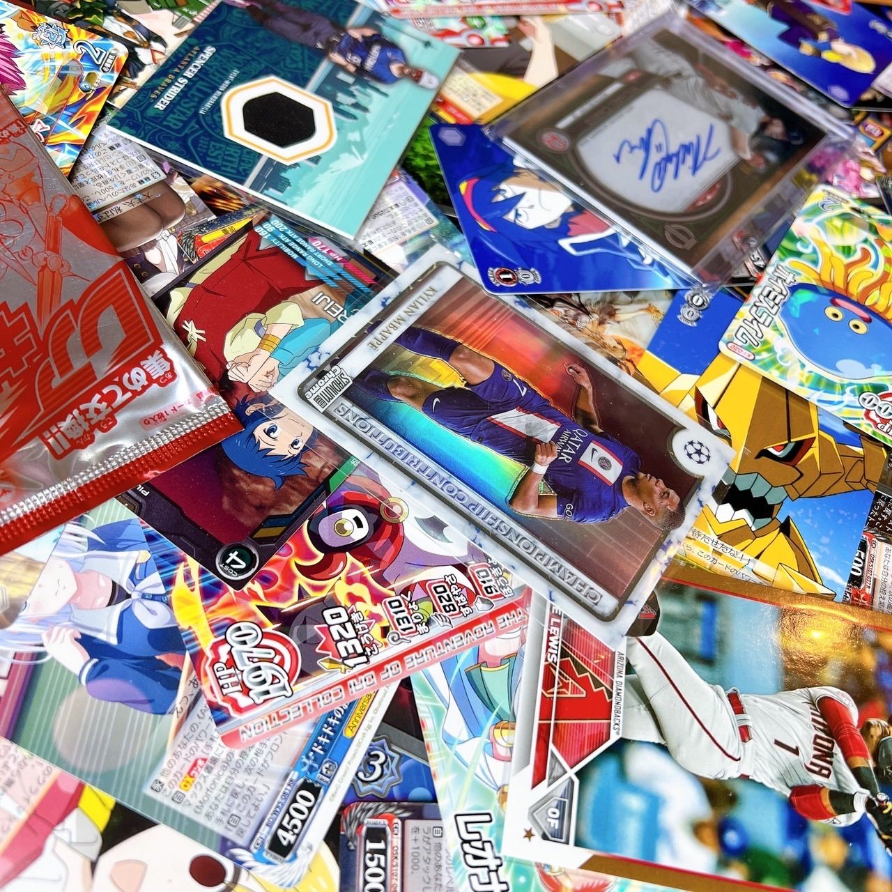 ☆早い者勝ち☆1箱2万円以上の価値☆数量限定☆レトロカード大量 