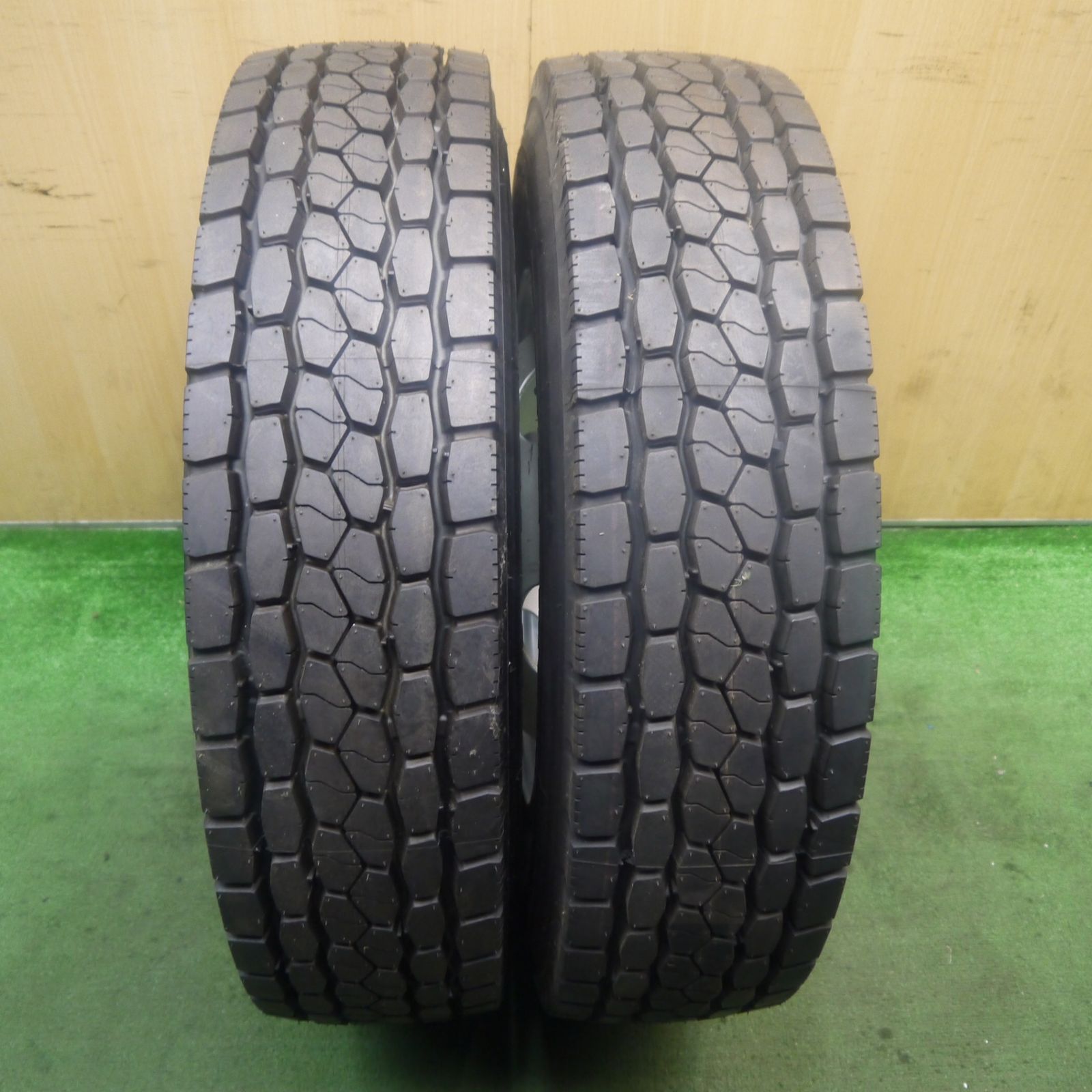 オールシーズン 17.5インチ