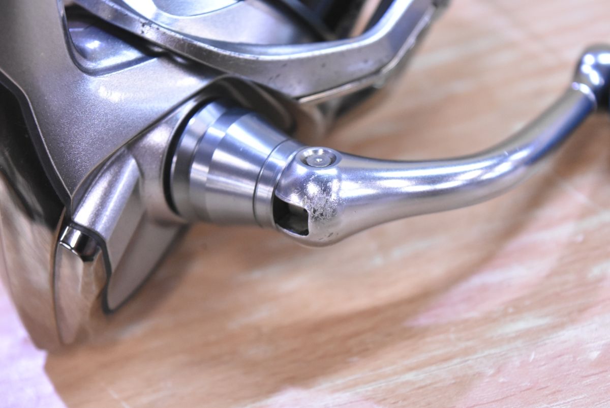  シマノ 15 ツインパワー 2500 HGS ミブロノブ 付き SHIMANO TWINPOWER バス ブラックバス アオリイカ エギング 釣り 等に スピニングリール リール