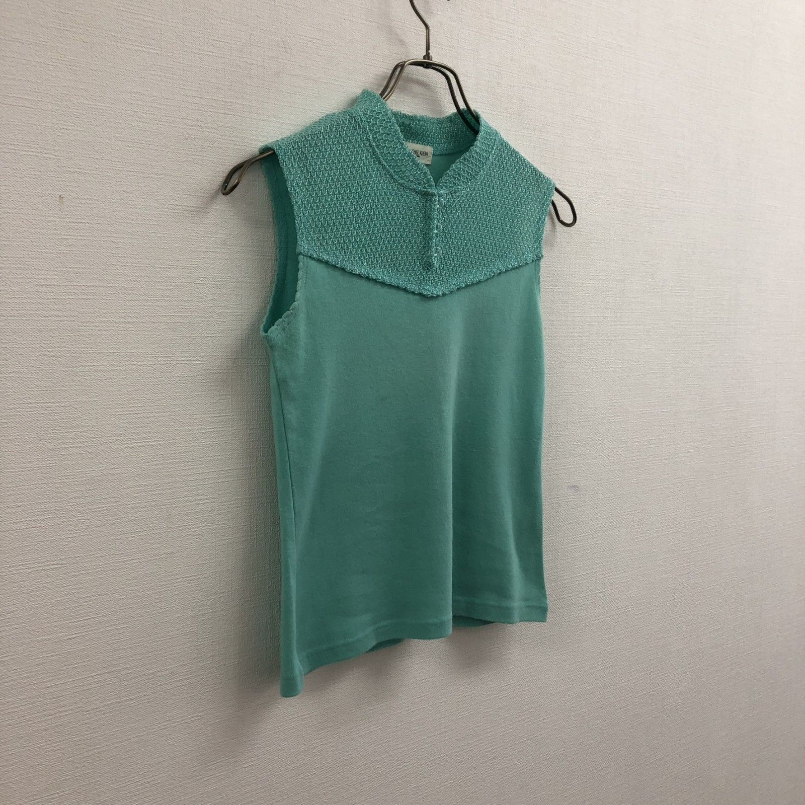 タンクトップ ノースリーブトップス