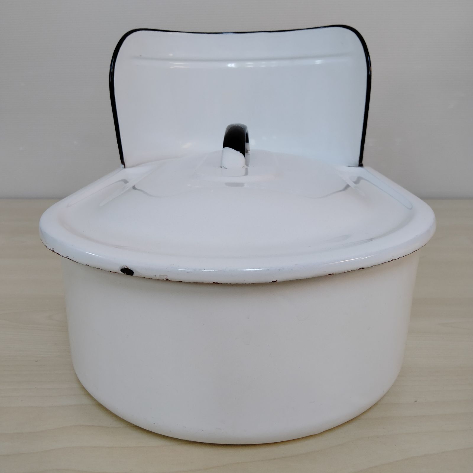 おまる　スマイリー　宮内商店?　昭和30年～37年　ホーロー　昭和　インテリアに おまる スマイリー 宮内商店? 昭和30年～37年 ホーロー 昭和