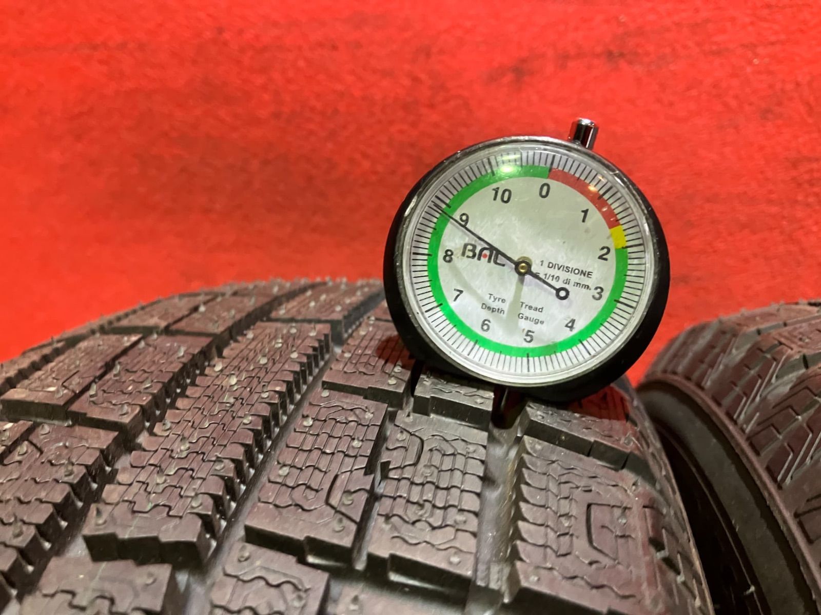 スタッドレスタイヤ 185