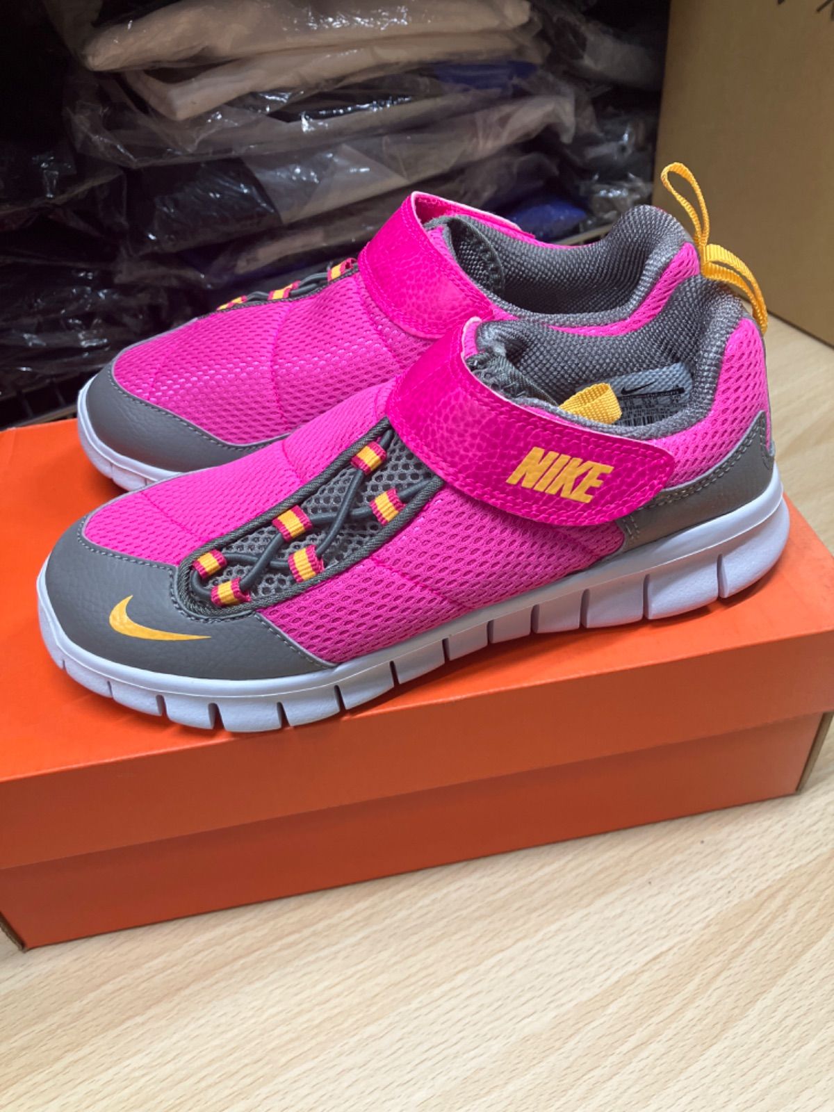 NIKE フットスケープ フリーPSV ジュニアシューズ