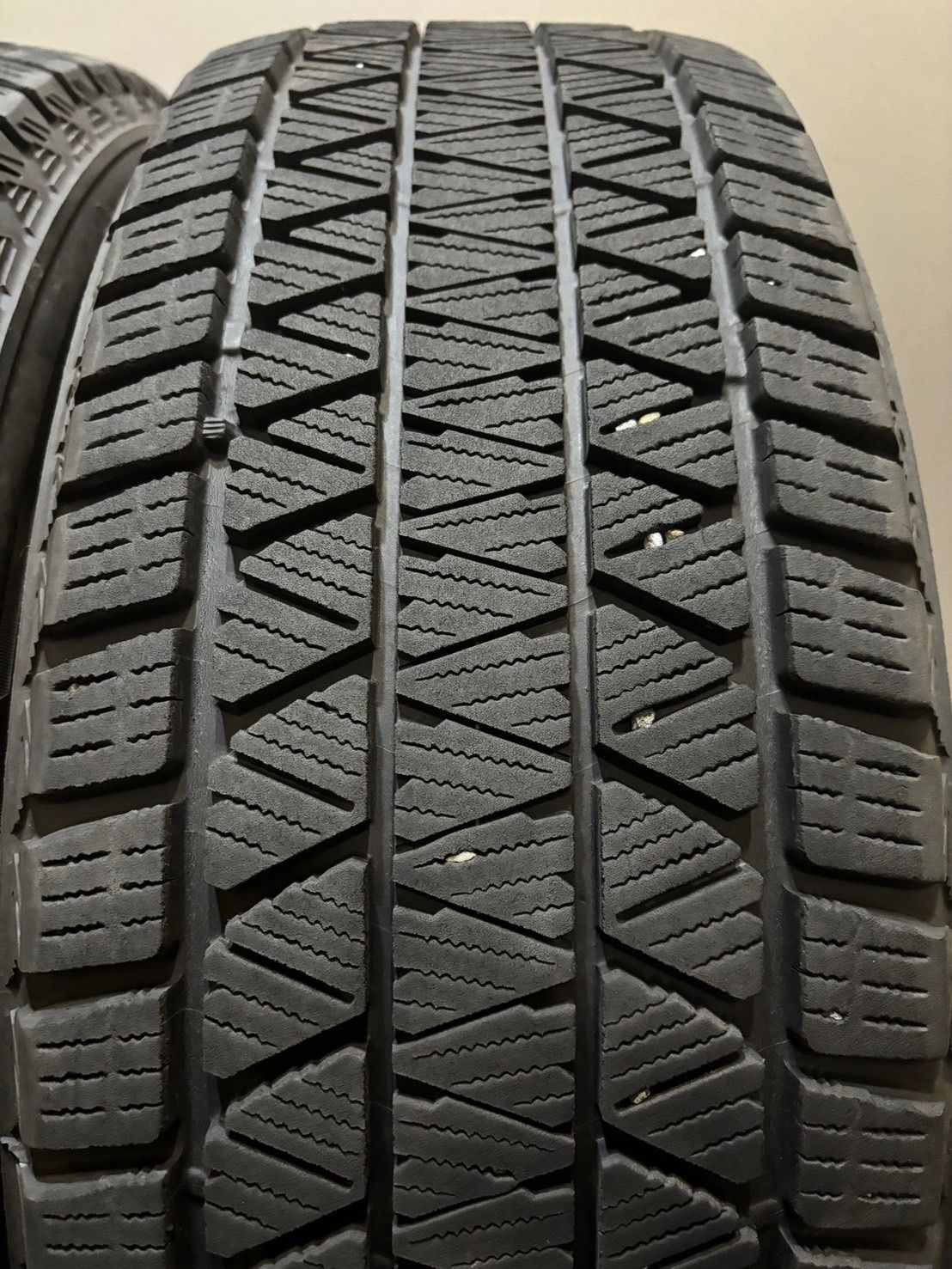 225 65R17 BRIDGESTONE DM-V3 21年製 スタッドレス 4本 ブリヂストン ブリザック ハリアー RAV4 エクストレイル CX-5 南7-K411